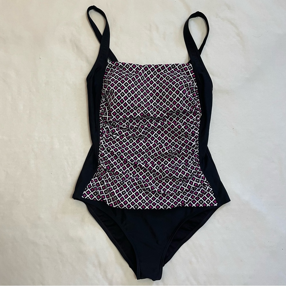 Nwt New $122 Seekers Essentials Australia One Piece Swimsuit Size 12